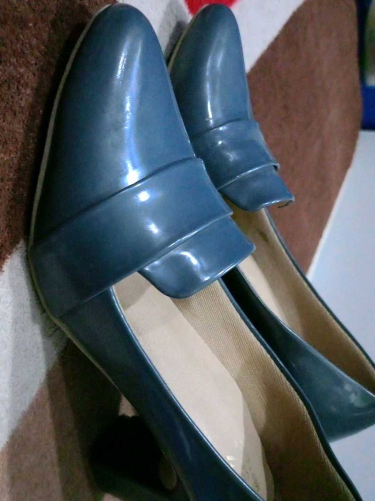 Elegant Blue Heels