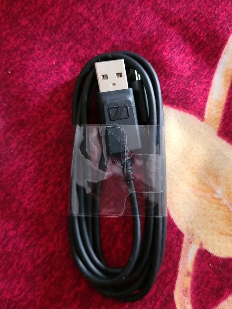Sennheiser micro USB Charging Cable