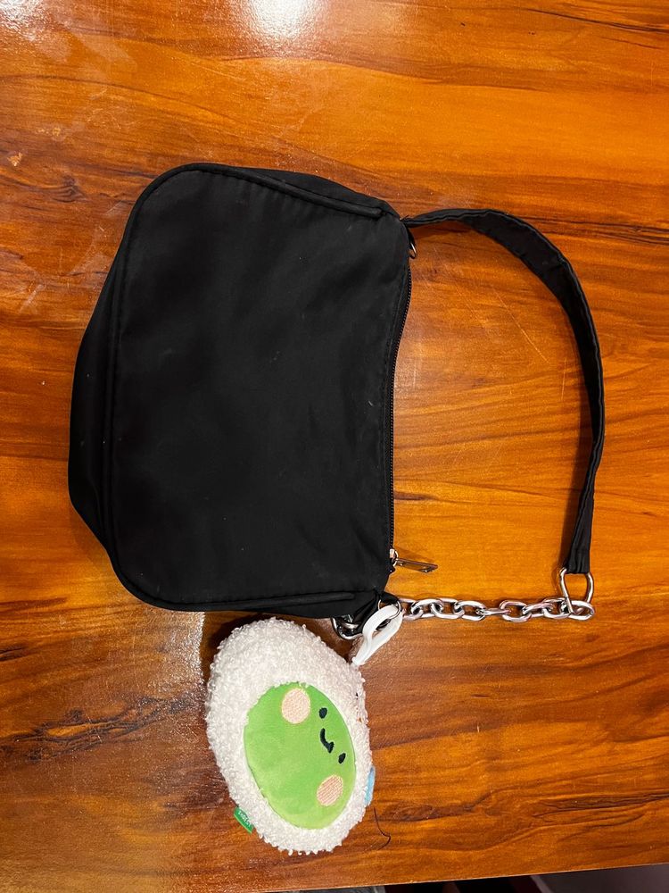 Chic Black Shoulder Bag with Charm