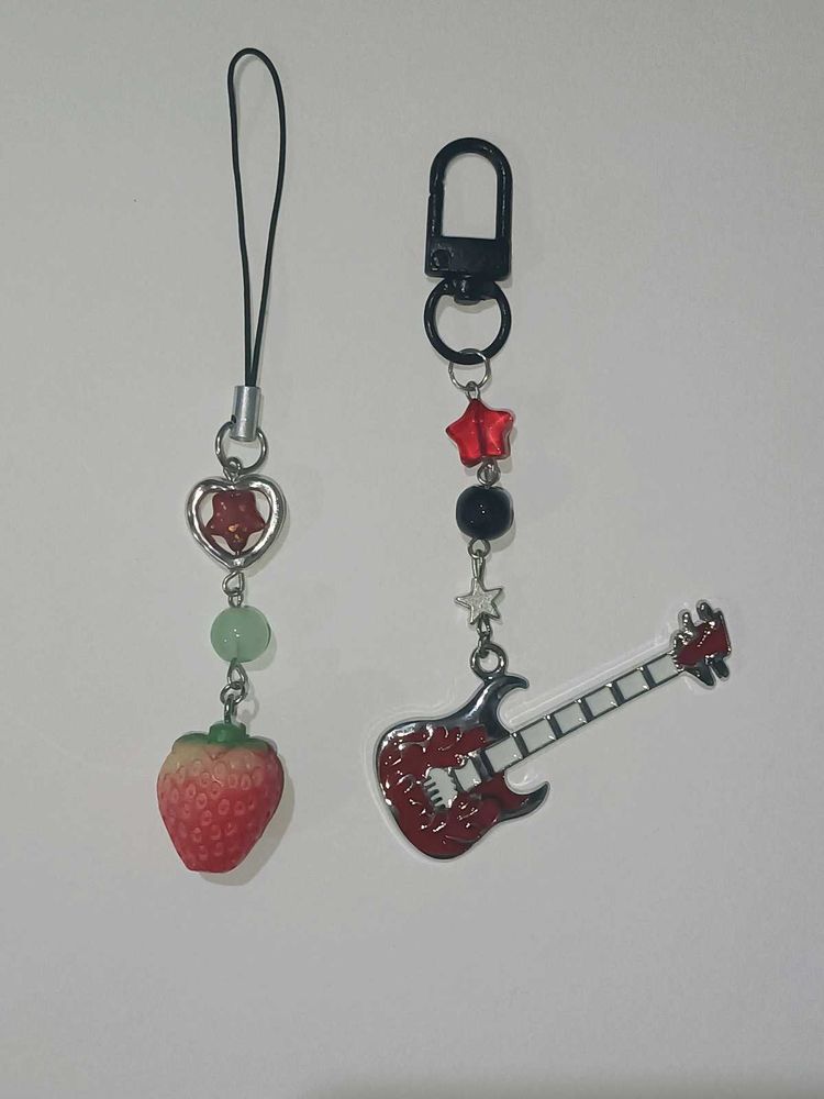 Cute Guitar &amp; Strawberry charm