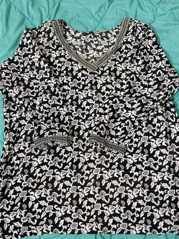 Black &amp; White Floral Print Kurta