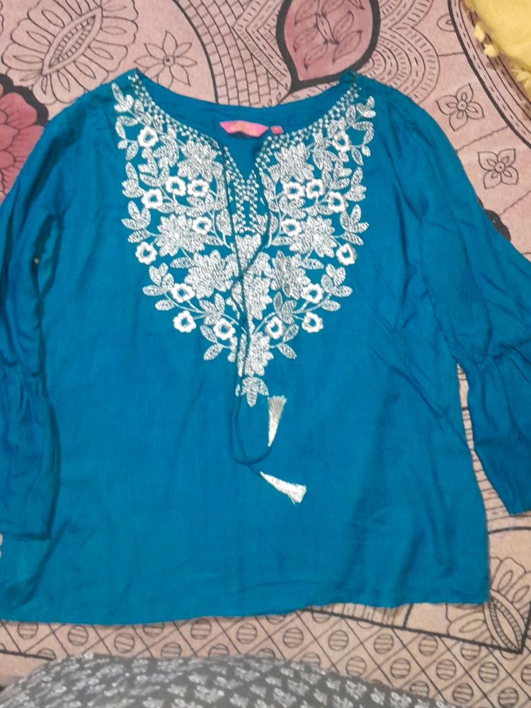 Short Kurti 🩶