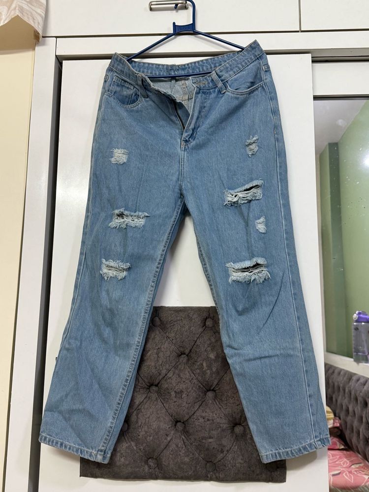 Light Wash Ripped Wide Leg Jeans