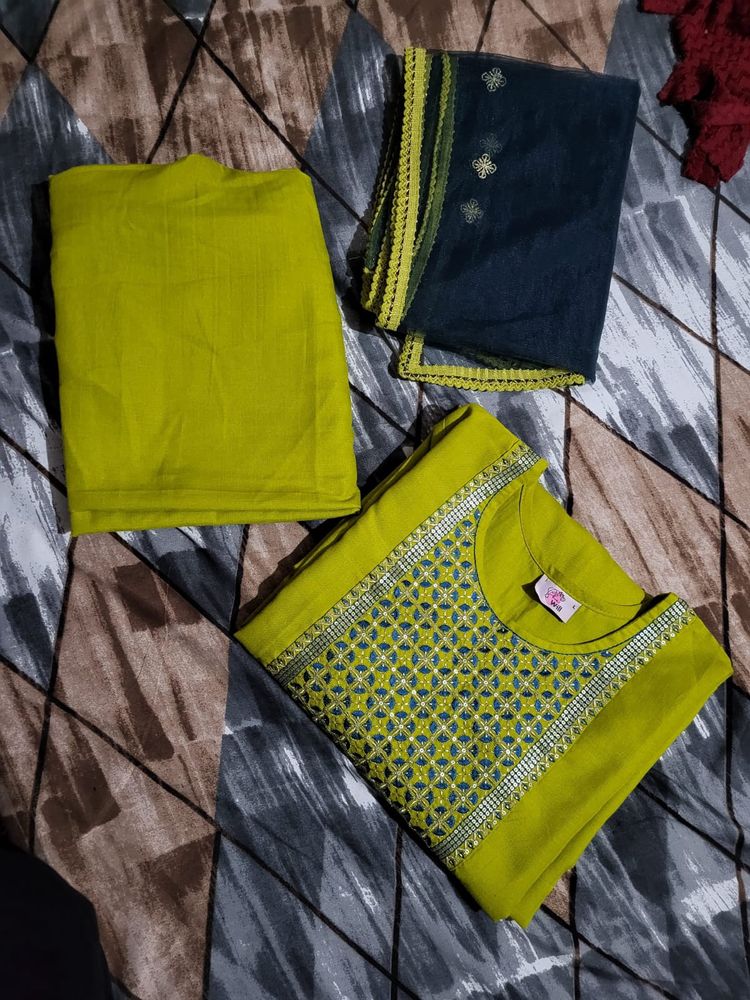 Kurta Set Dupatta Pant