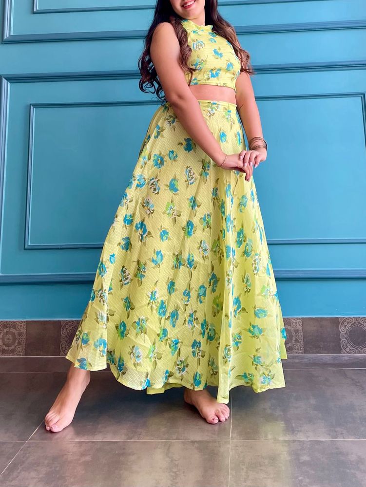 Floral Crop Top Skirt Set