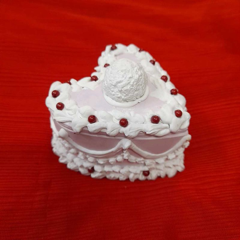 Heart-Shaped cake Trinket Box