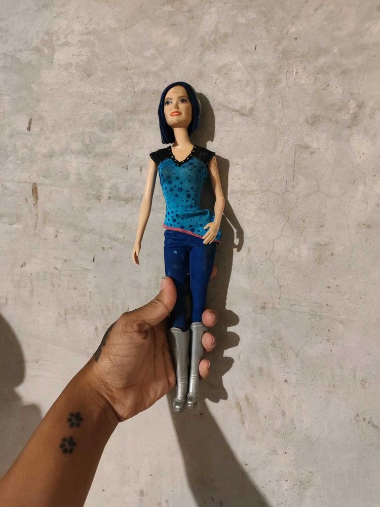 barbie movie rock n royals Doll Erika
