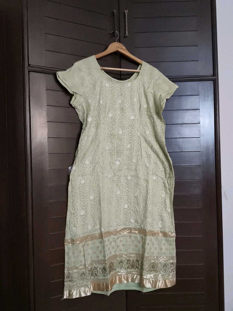 Elegant Embroidered Kurta