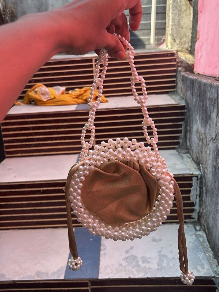 Elegant Pearl Beaded Clutch Bag