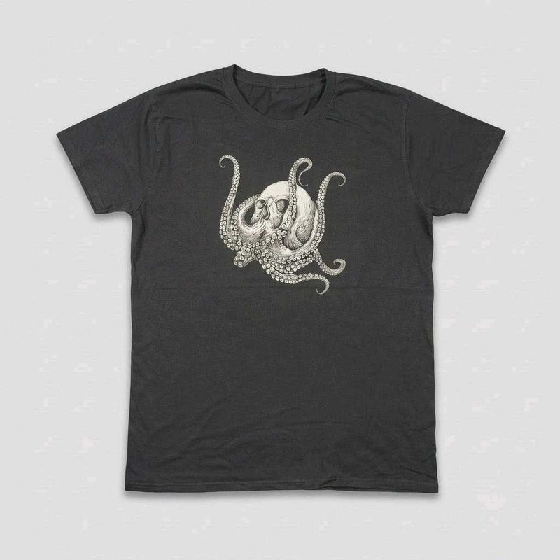 Skull &amp; Octopus Dark Aesthetic Graphic T-Shirt