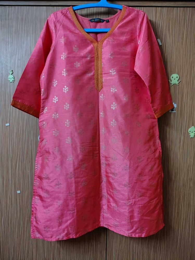New Elegant Peach Kurta with Golden Motif