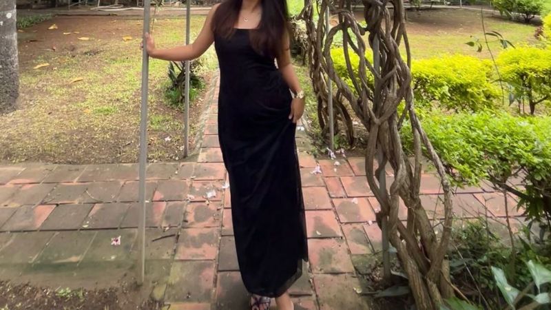 Elegant Black Maxi Dress