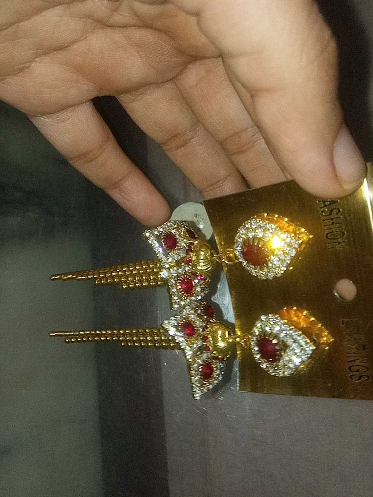 Stunning Gold Earrings with Red &amp; White Stones