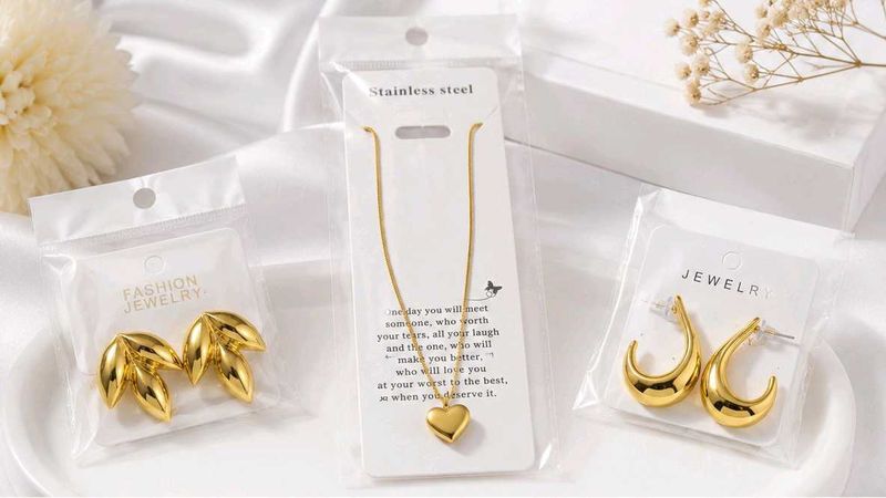 Gold Tone Jewelry Set