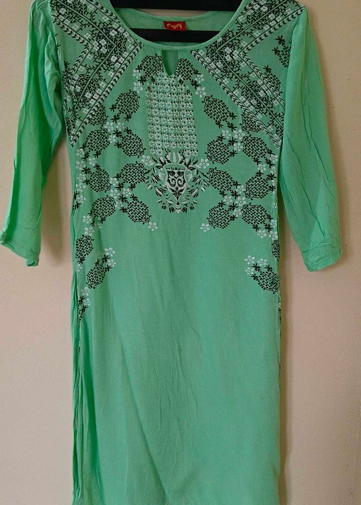 Beautiful Green Embroidered Kurta