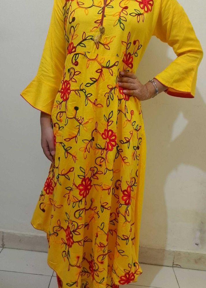 Vibrant Yellow Embroidered Kurta with embroidere
