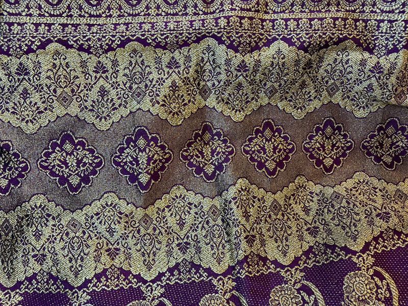 SALE🎉Banarsi zari saree 💜