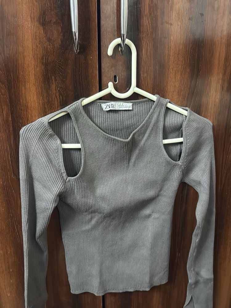 Zara Cut Out Long Sleeve Top
