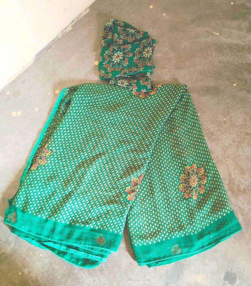 Green Saree With Blouse Piece