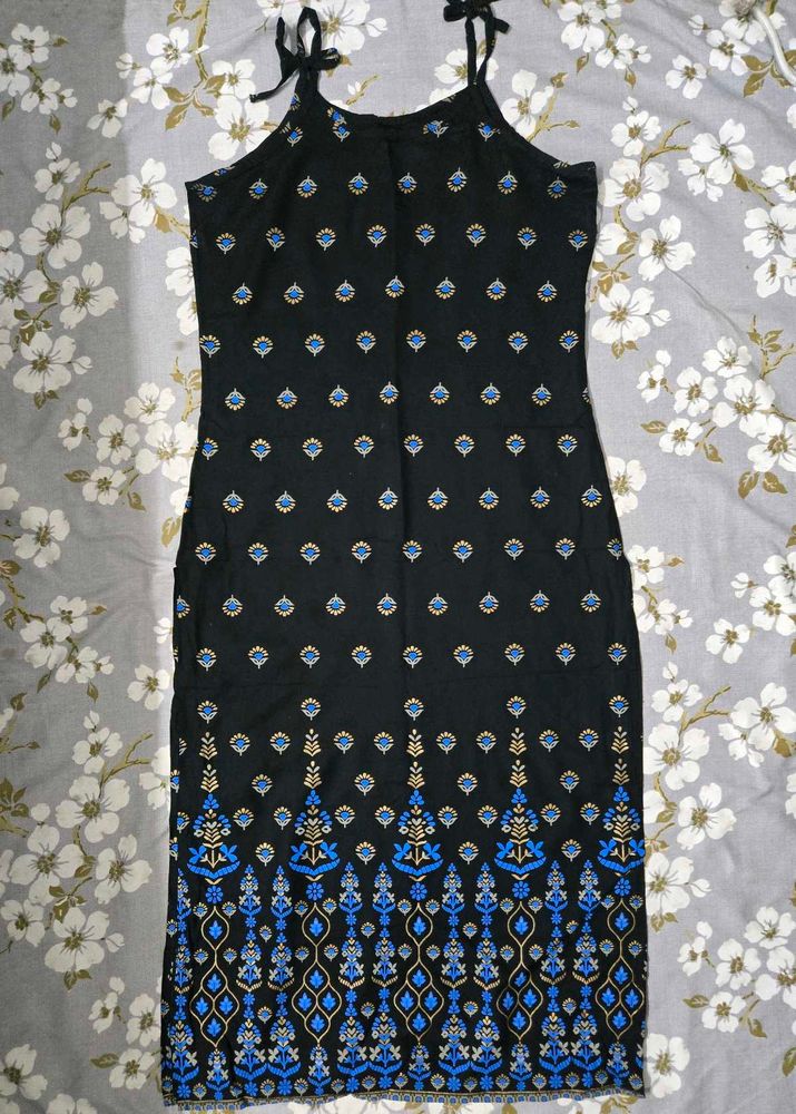 Cute Black Floral Print Strap Kurti