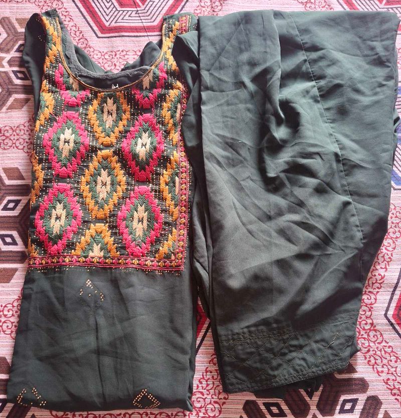 Salwar suit