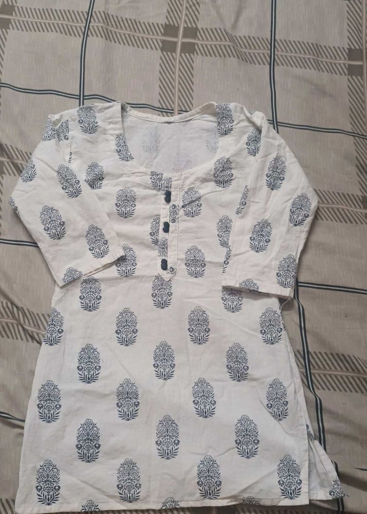 Combo of 2 short kurtis