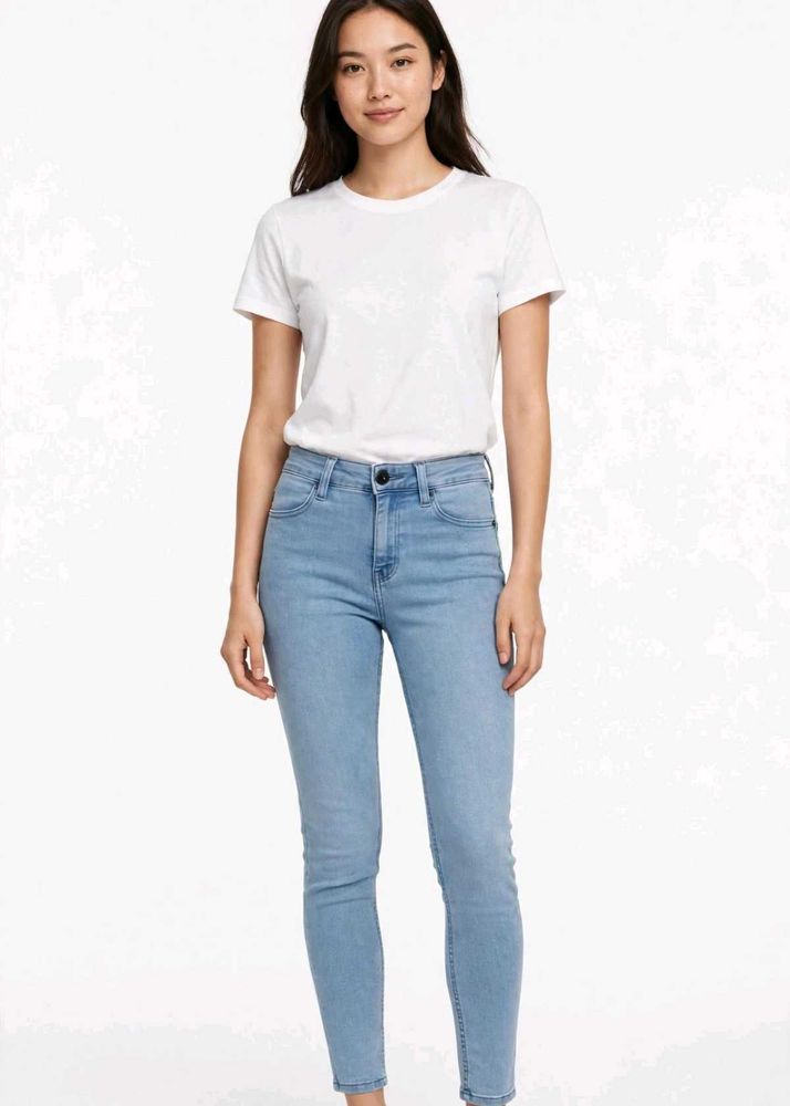 Light Wash Skinny Jeans