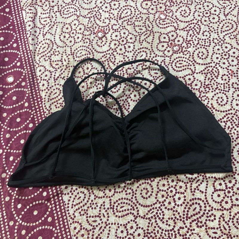 Black Strappy Crop Top Bra