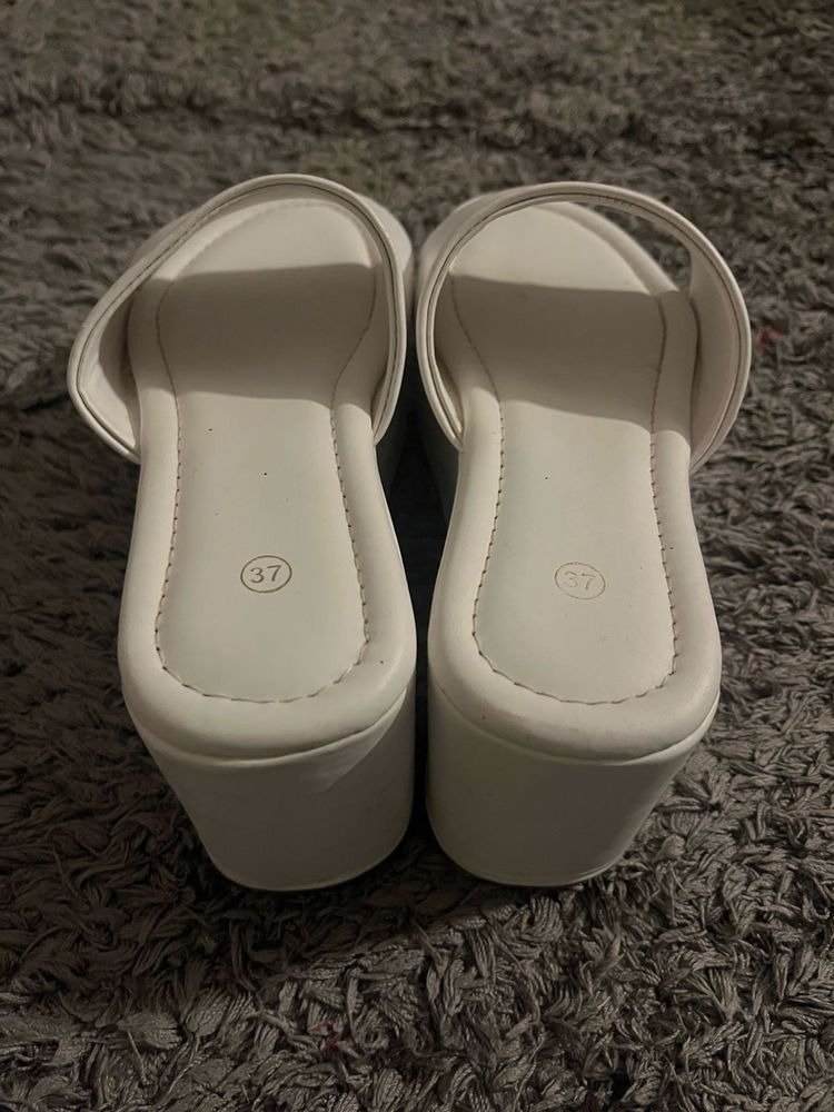 Chic White Platform Wedge Sandals