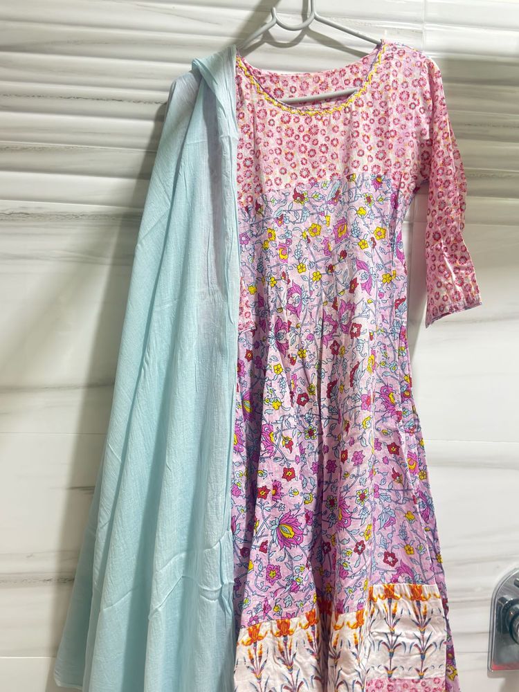 Floral Print Kurta Set with Dupatta
