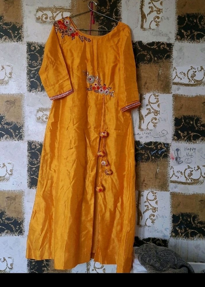 🌈Hand Embroidered Party Wear Long Kurta Dress With Tassels Very Pretty