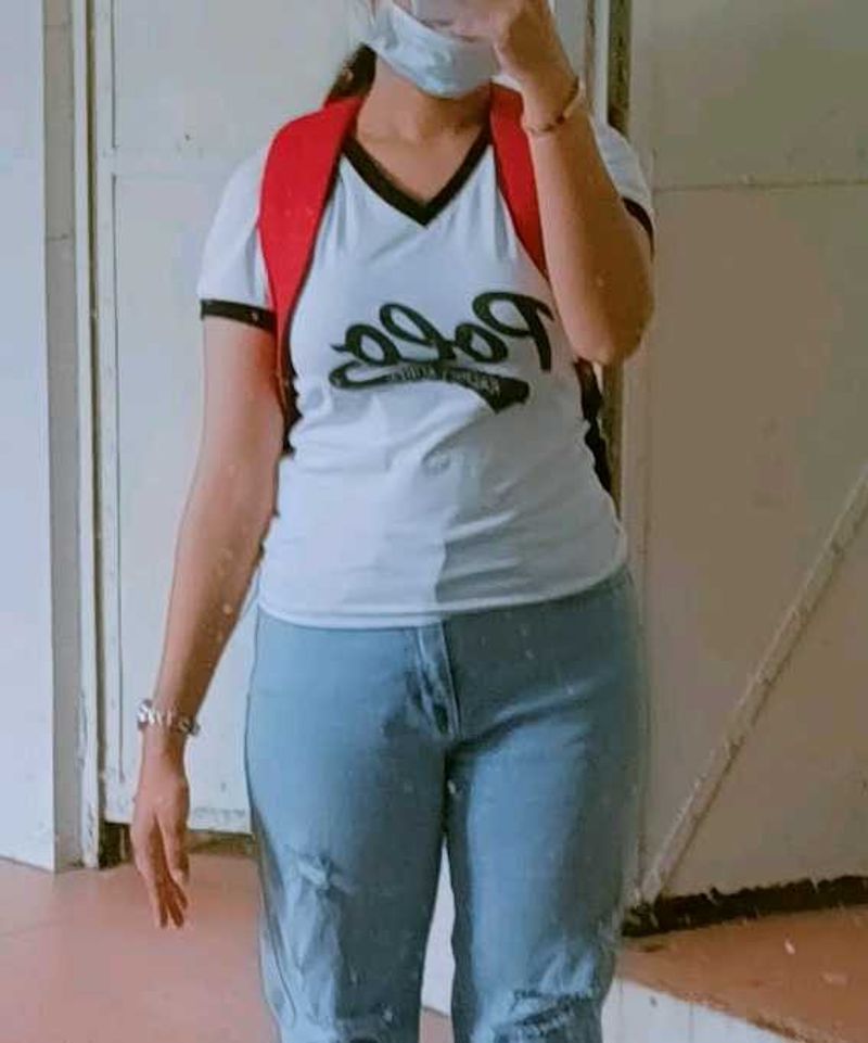 set of two fitted tops