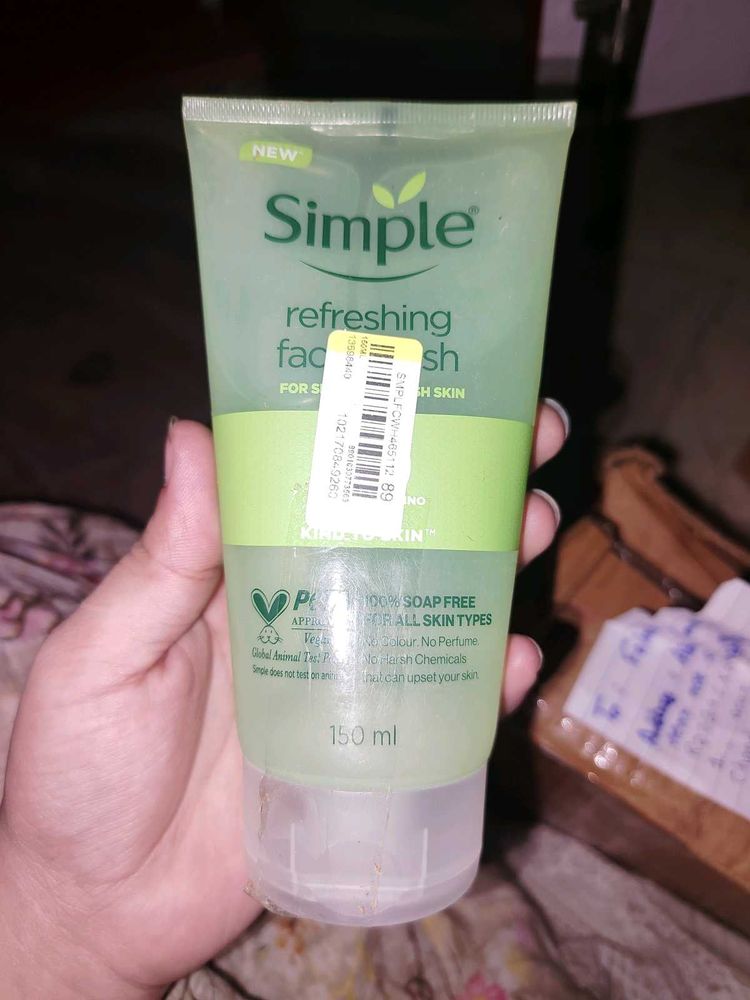 Simple Refreshing Face Wash