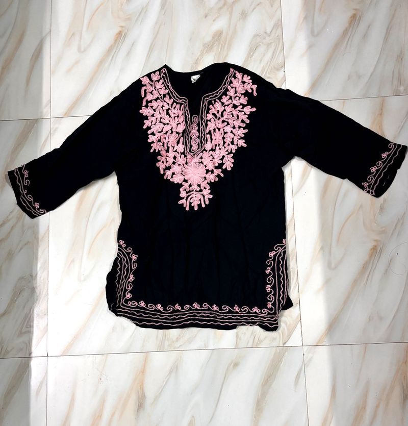 Black Embroidered Kurta