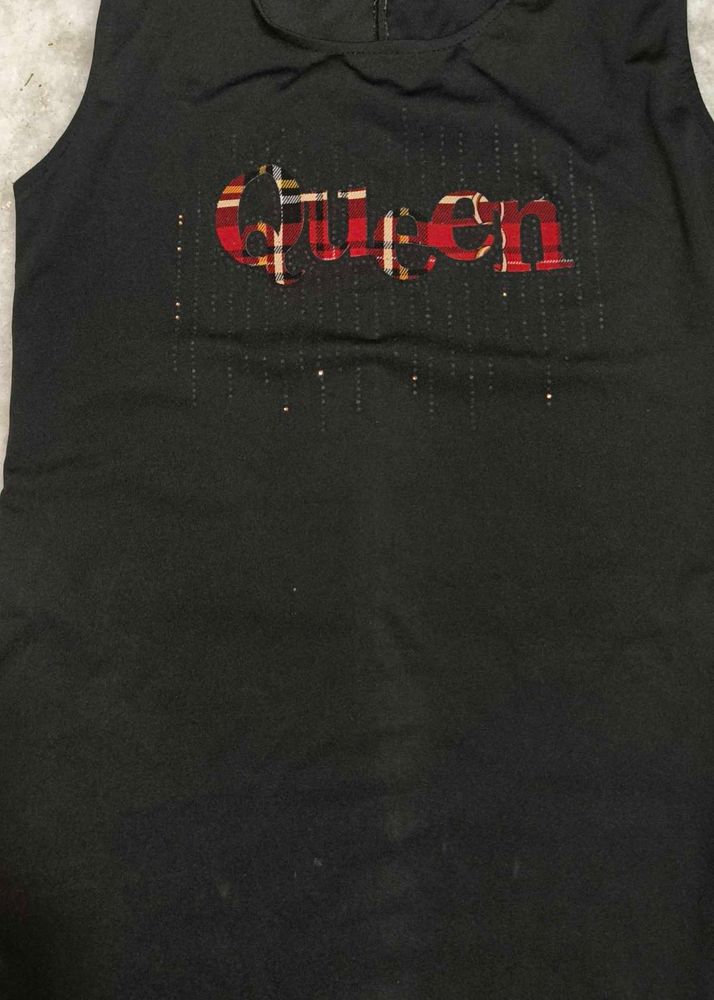 Girls Black “Queen” Stylish Top 🖤