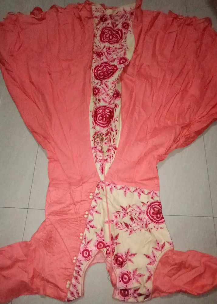 Beautiful Embroidered Kurta Set
