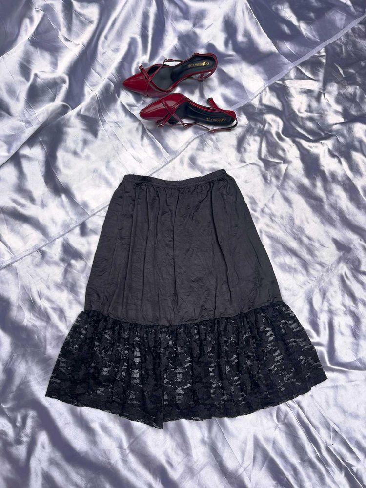 Elegant Black Lace Trim Skirt