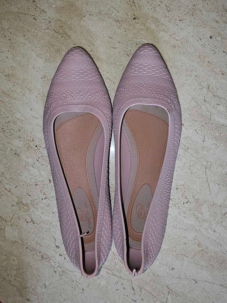 Stylish Pink Pointed Toe Flats