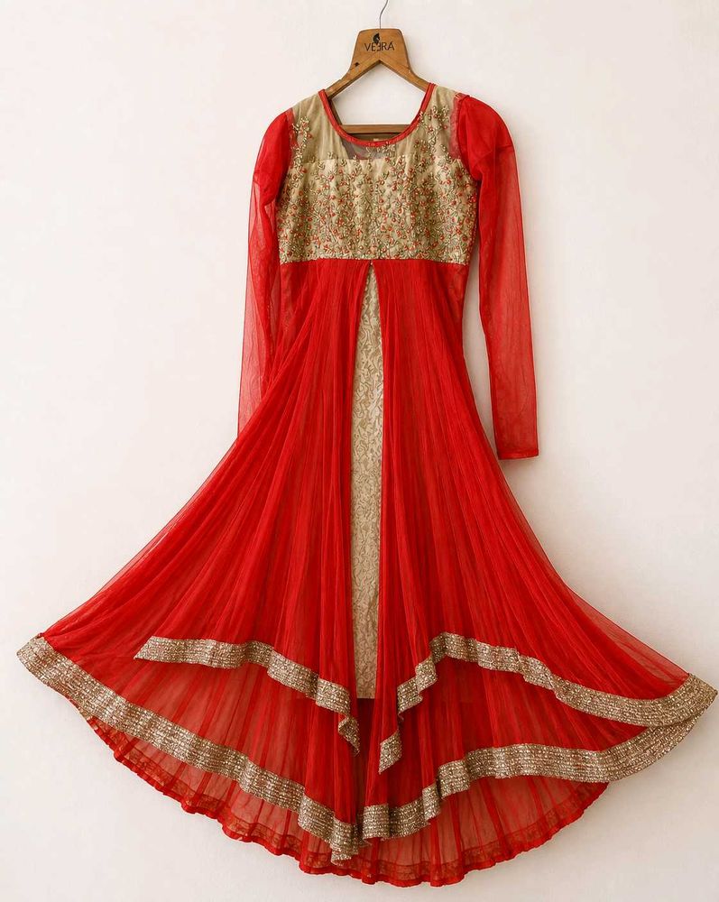 Stunning Rustd&amp; Gold Embroidered Ethnic tail Gown