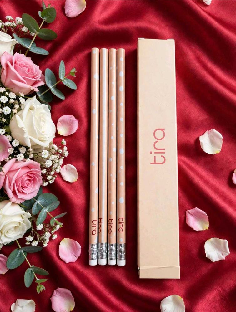 Tira pencil Total 9 box and stickers free