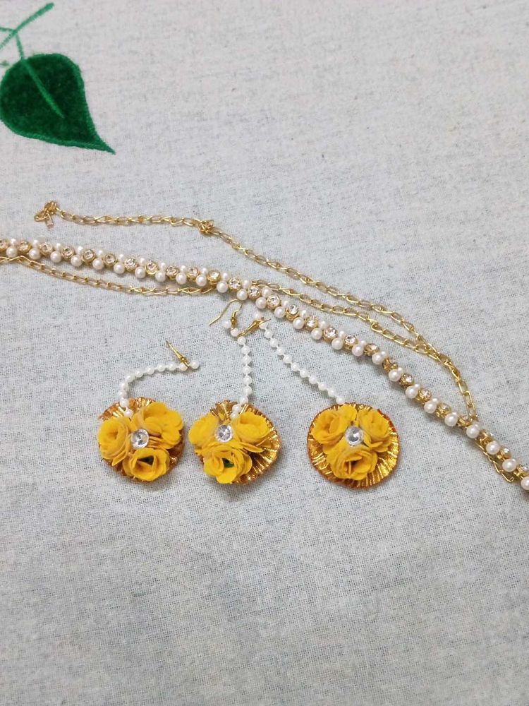 Yellow Floral Jewellery Set