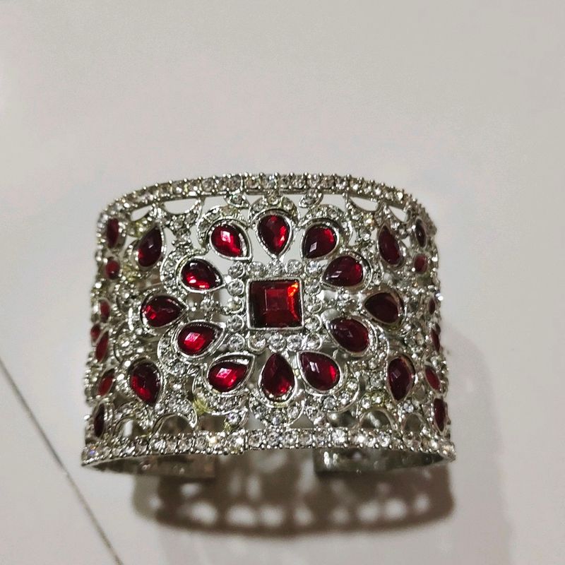 Heavy diamond bracelet
