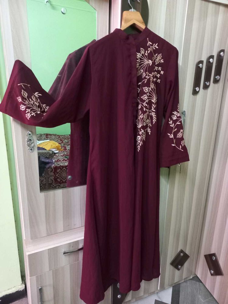 Maroon Abaya