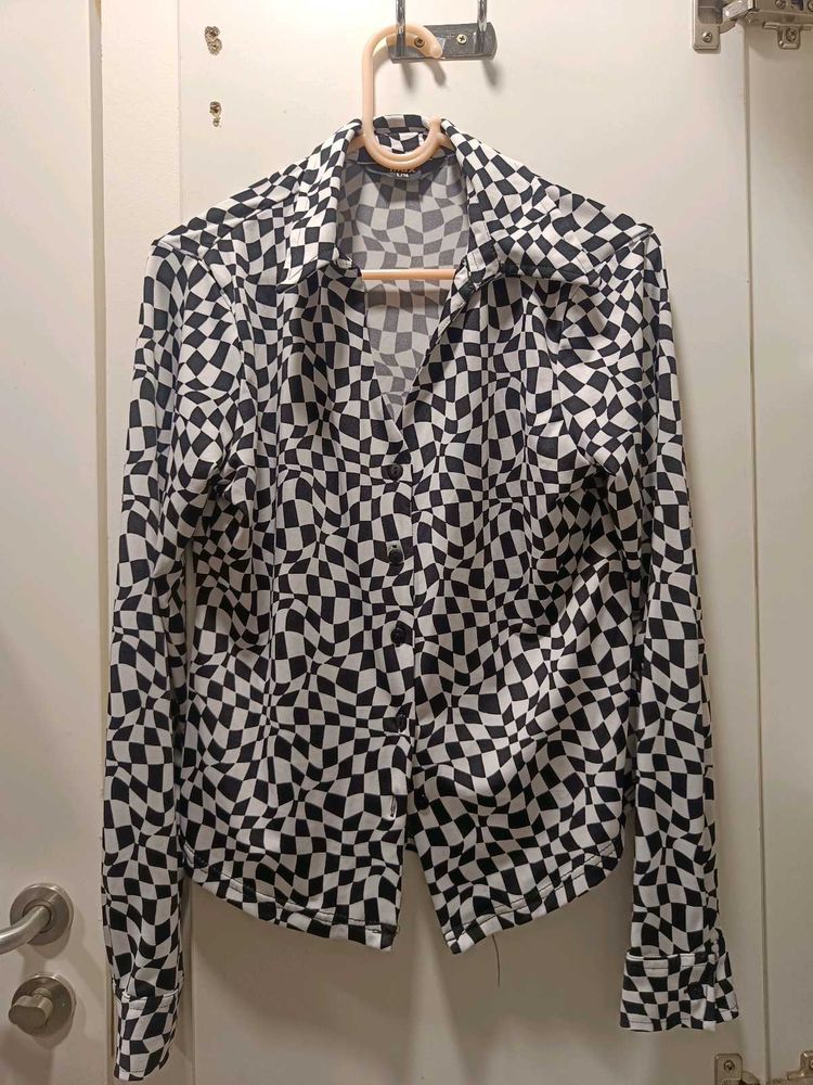 Geometric Print Long Sleeve Top