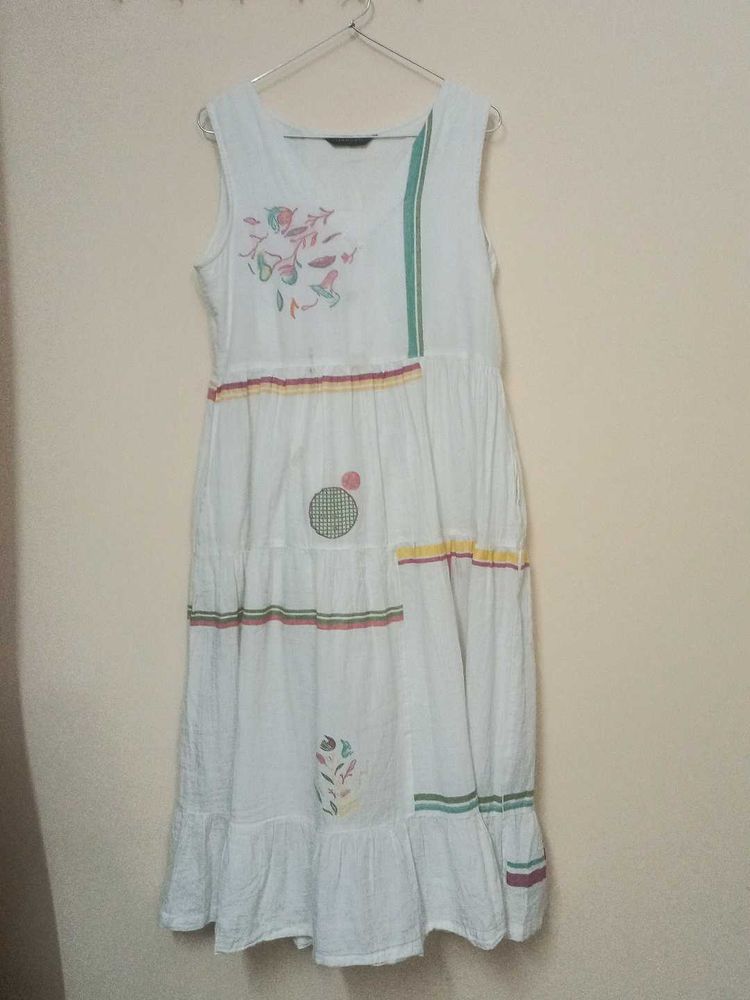 White Sleeveless Midi Dress with Embroidery