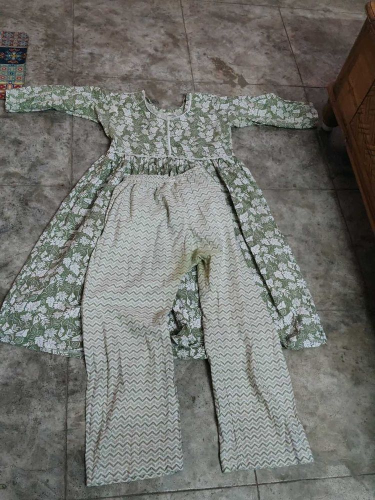 Green Floral Kurta Set with Palazzo Pants