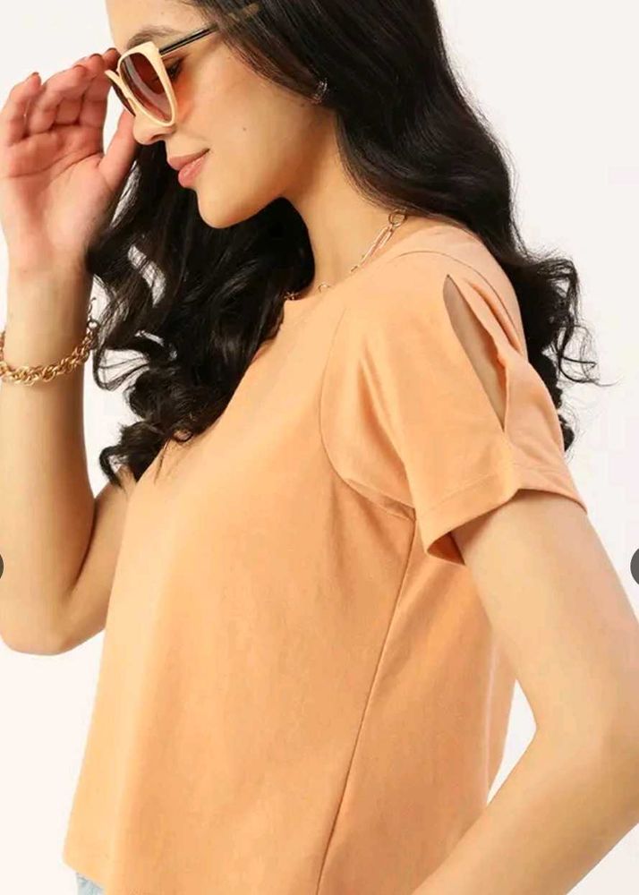 Peachy Cut-Out Sleeve Top