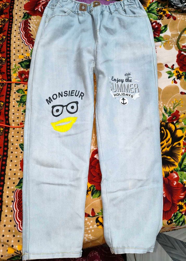 Cute Light Wash Jeans