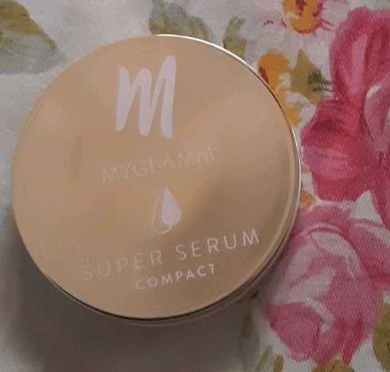 MyGlamm Super Serum Compact