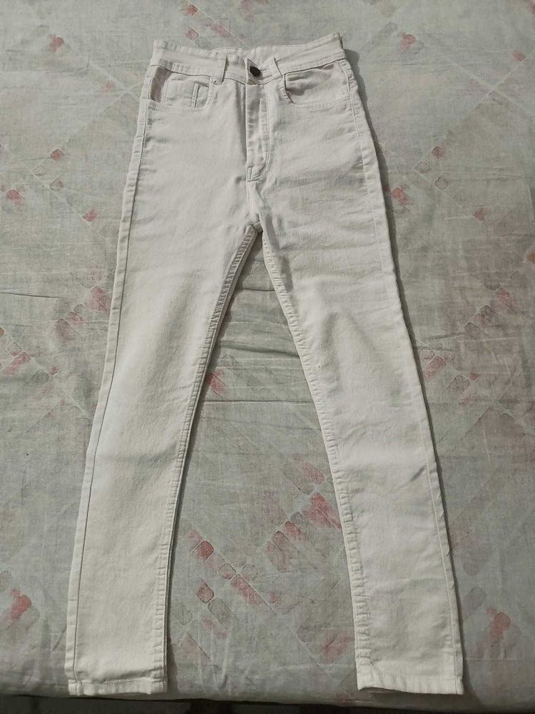 Women white jeans